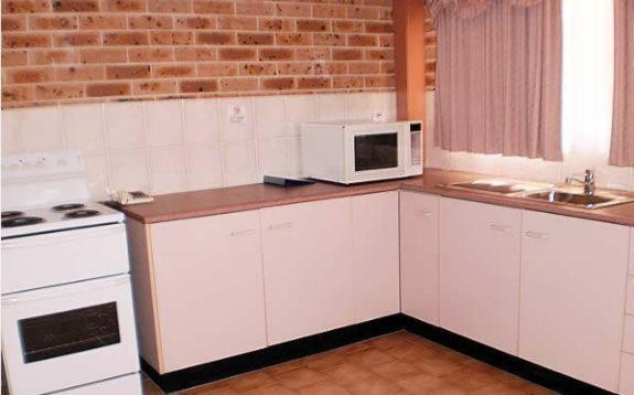 Lake Haven Motor Inn Gorokan Zimmer foto